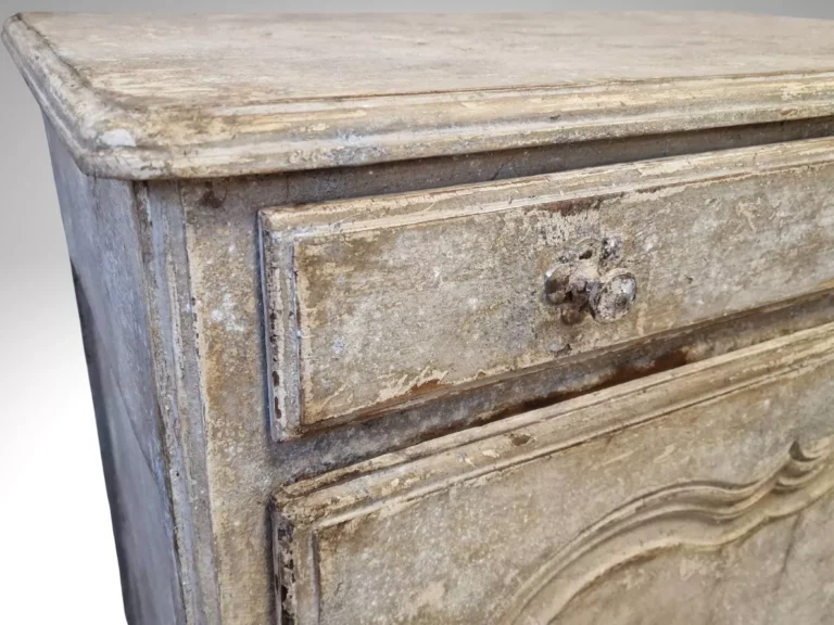 focus-tiroir-et-poignee-vintage-confiturier-patine-florentine