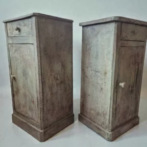 Paire de chevets anciens en bois Louis Philippe patinés vert foncé
