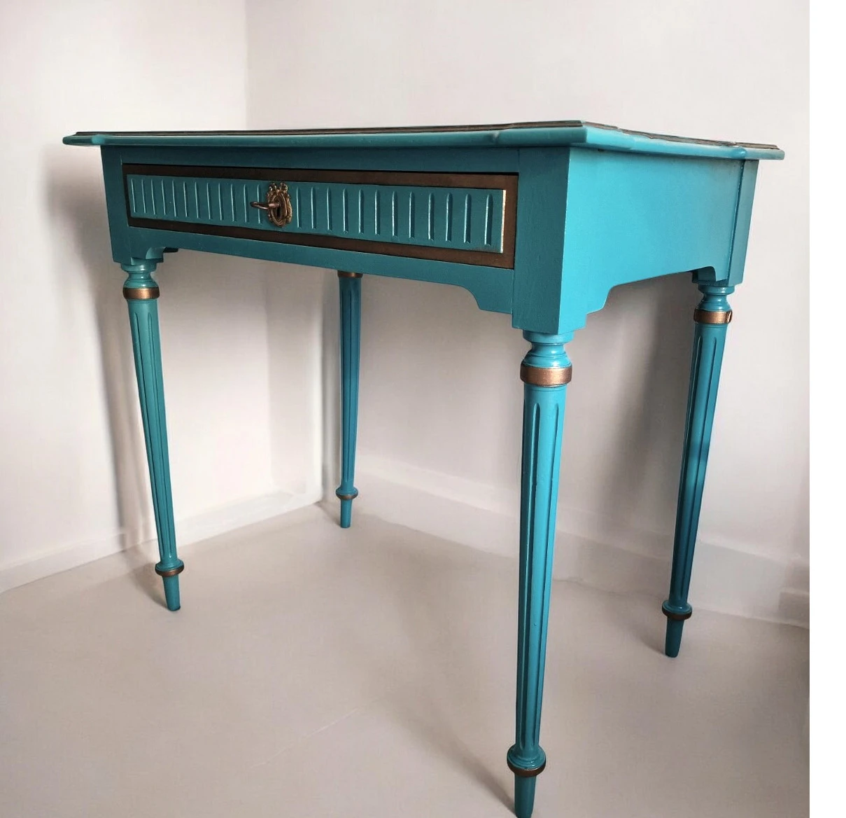 Petit Bureau Louis XVI Bleu Sarcelle et Bronze – Image 2