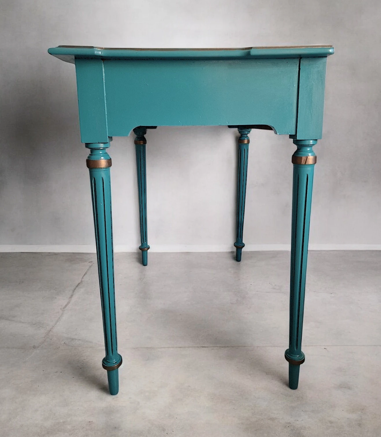 Petit Bureau Louis XVI Bleu Sarcelle et Bronze – Image 8
